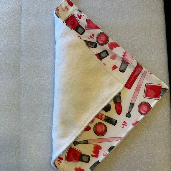 NEW! Handmade Softy Cloth Chic Makeup Print - Picture 4 of 5